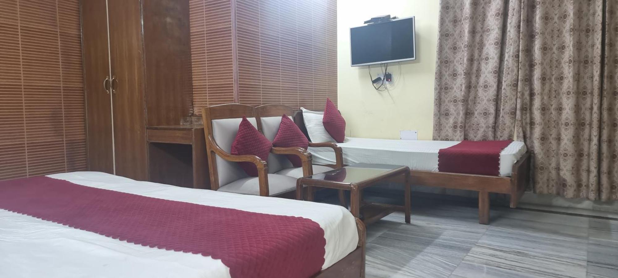 Hotel Har Ki Pauri By Around Stays Haridwār Exterior foto
