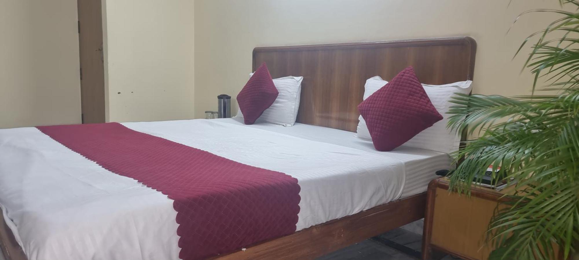 Hotel Har Ki Pauri By Around Stays Haridwār Exterior foto
