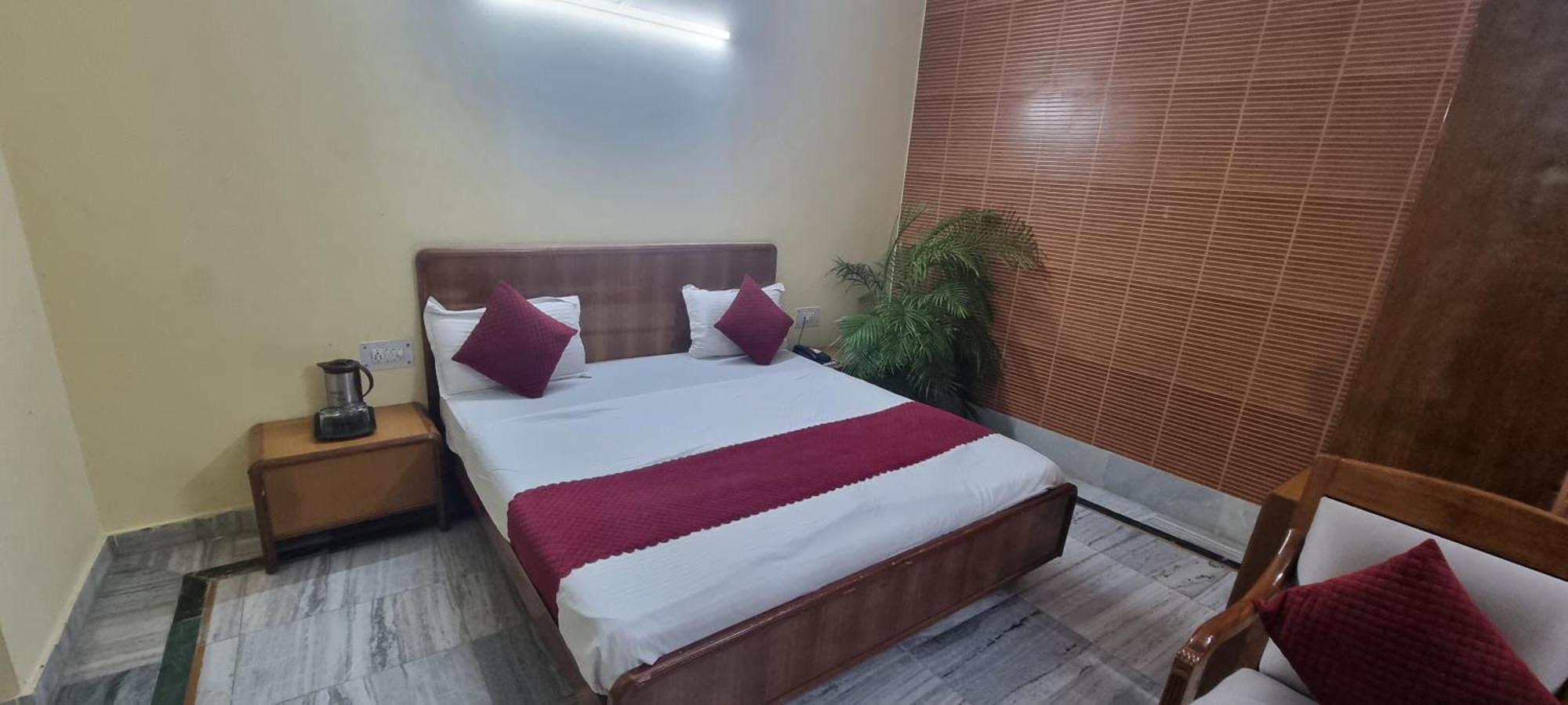 Hotel Har Ki Pauri By Around Stays Haridwār Exterior foto
