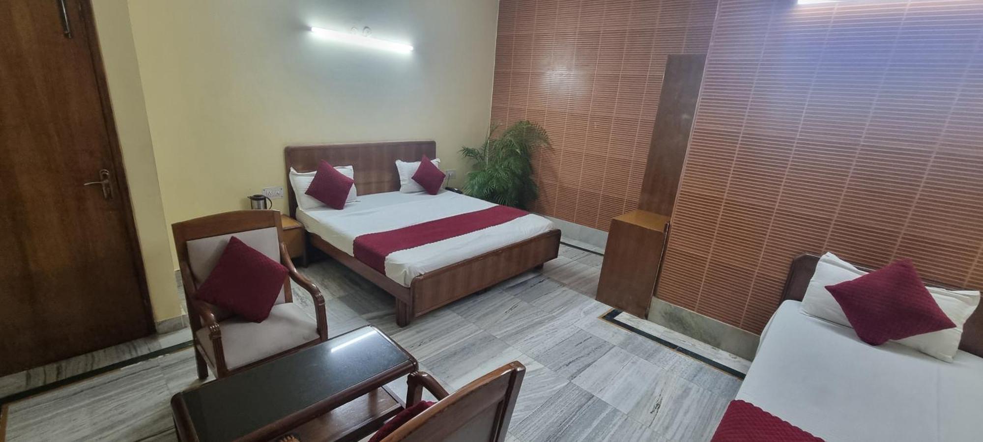 Hotel Har Ki Pauri By Around Stays Haridwār Exterior foto