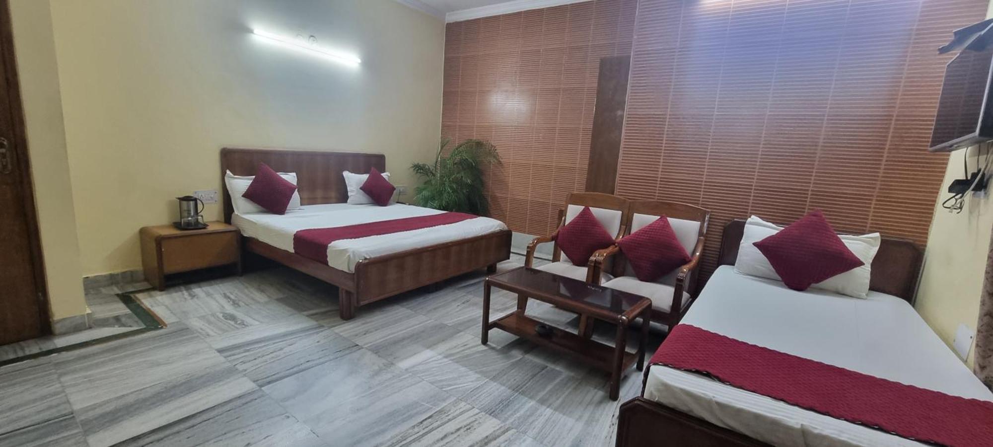 Hotel Har Ki Pauri By Around Stays Haridwār Exterior foto